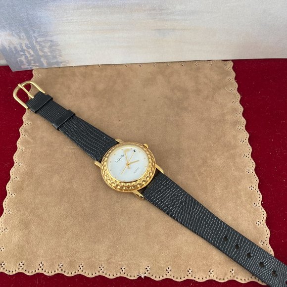 Vintage Infinity Golf Ball Styled Gold Watch - Picture 7 of 7